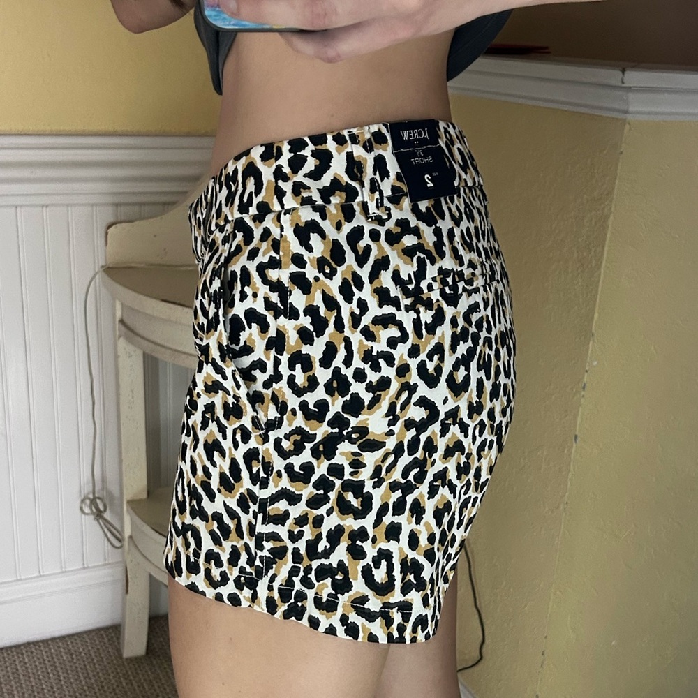 Leopard Print Chino Shorts - Picture 5 of 8